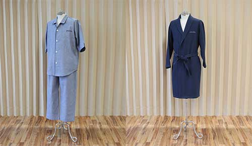 パジャマ・ガウン